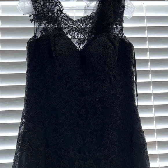 Royal Queen gown - Picture 3 of 6